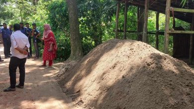 Photo of হাটহাজারীতে ভ্রাম্যমান আদালতের অভিযানে বালু জব্দ